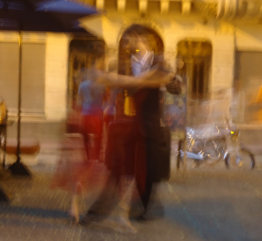 Argentine Tango Dancers in Rosario